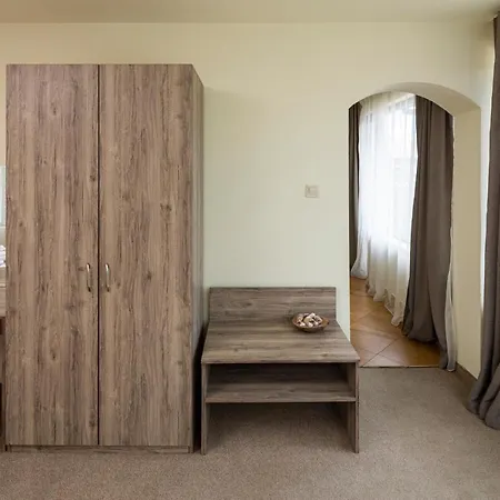 Guest house Cherry 2*