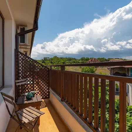 Cherry Guest house 2*