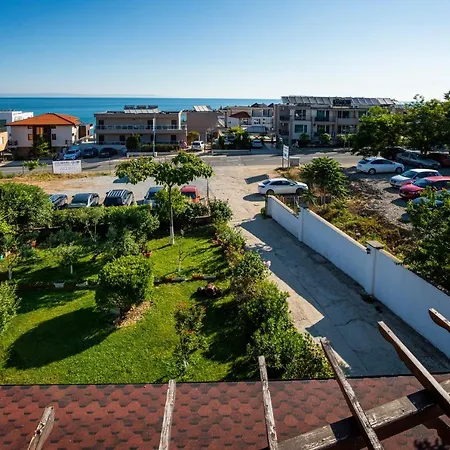 Guest house Cherry 2*