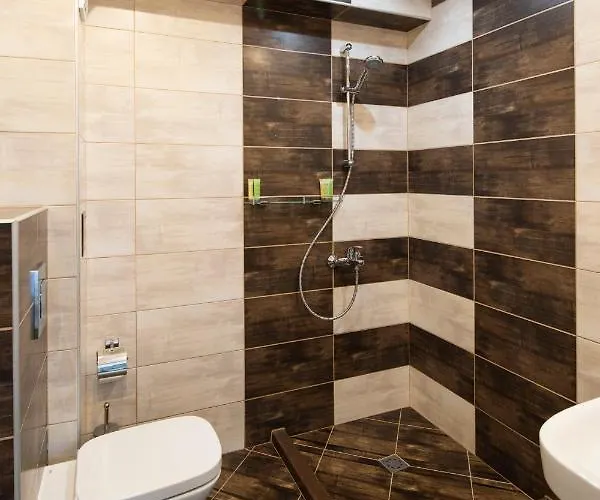 Cherry بيت ضيافة سوزوبول